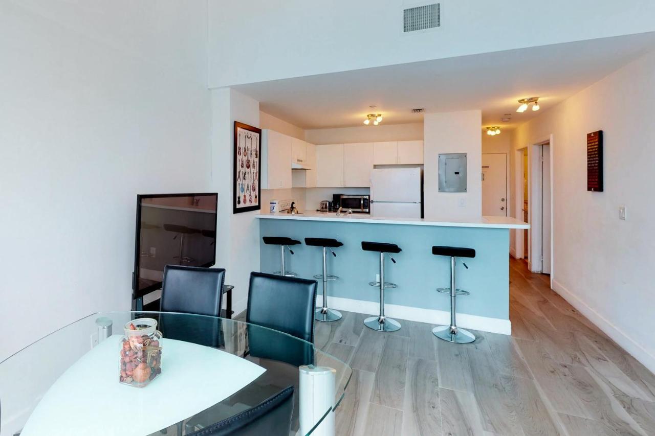 Castle Beach: Rumba Suite Miami Beach Exterior photo