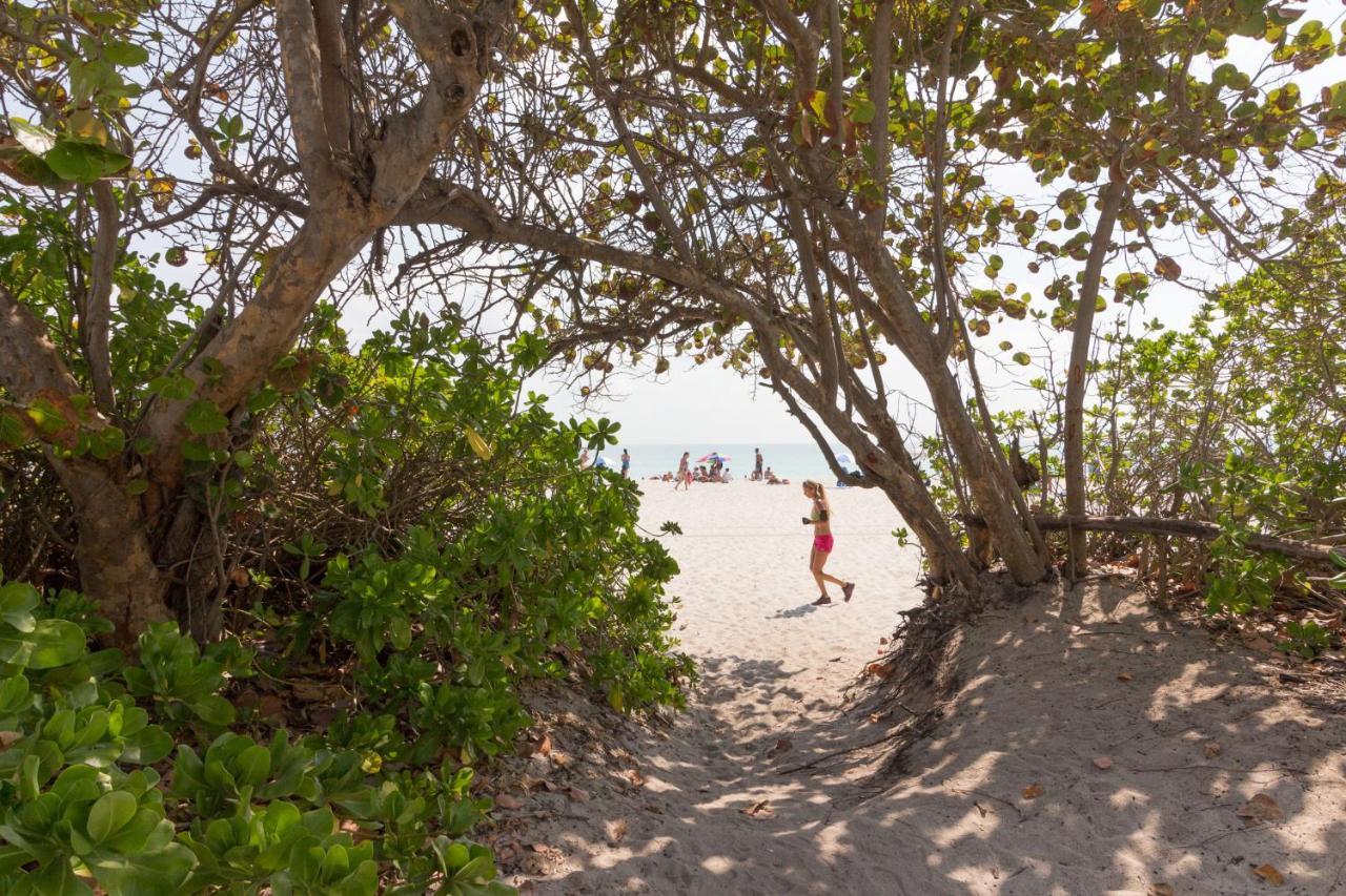 Castle Beach: Rumba Suite Miami Beach Exterior photo